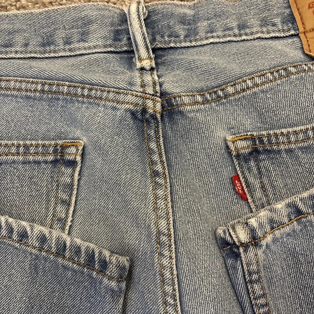 Levis Mens 505 Regular Fit Straight Leg Jeans Size 34x30 Blue Denim Mid Rise